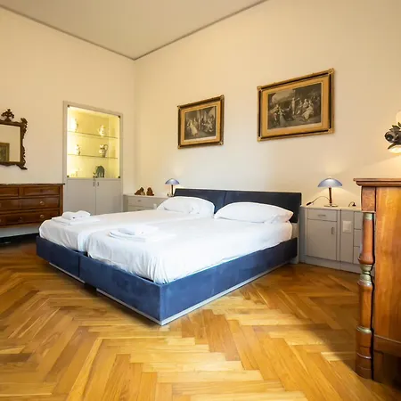 Luxrent Penthouse Crimea טורינו