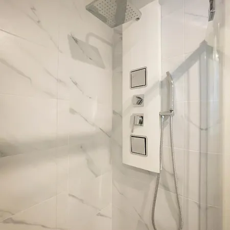 Luxrent Penthouse Crimea 公寓