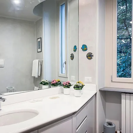 Luxrent Penthouse Crimea טורינו